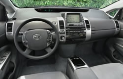 2004 Toyota Prius dashboard